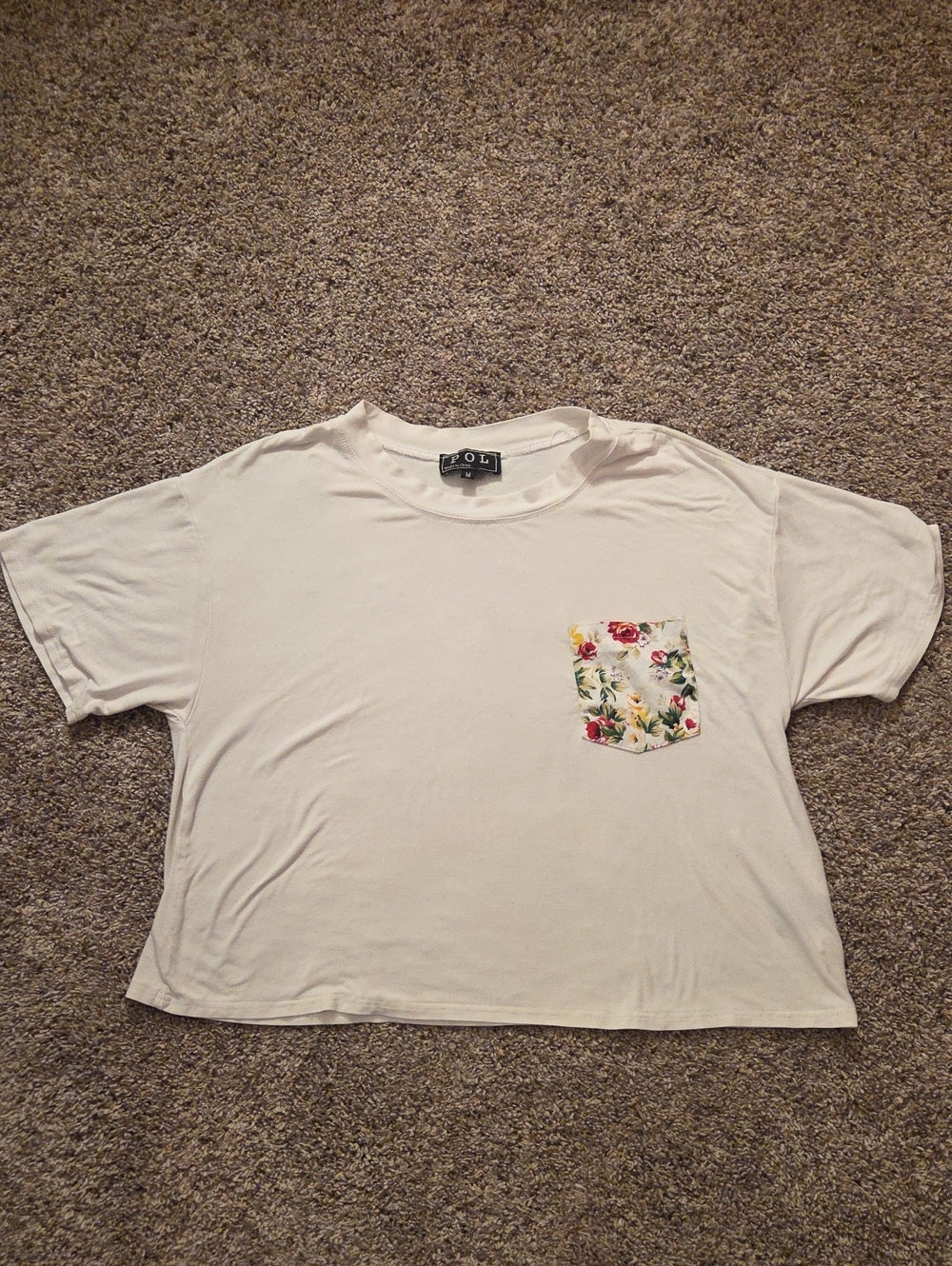 POL White Women's Cropped Tee with Floral Pocket Size Medium